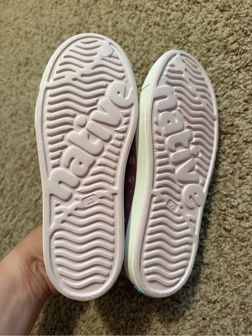 Native Kids Slip-On Water Shoes in Sparkle Pink